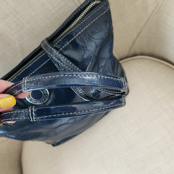 Coach 19198 Vintage Patent Leather Stitched Signature Tote/ Shoulder Bag - Picture 10 of 15